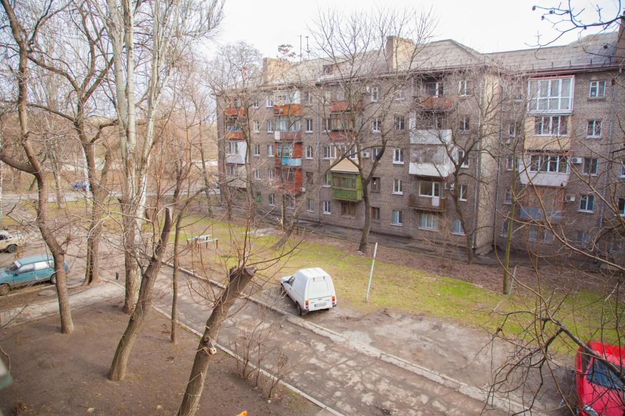 Semi Luxury Apt On Yatsenka 8 Near Intourist Hotel Zaporizhia Exterior photo