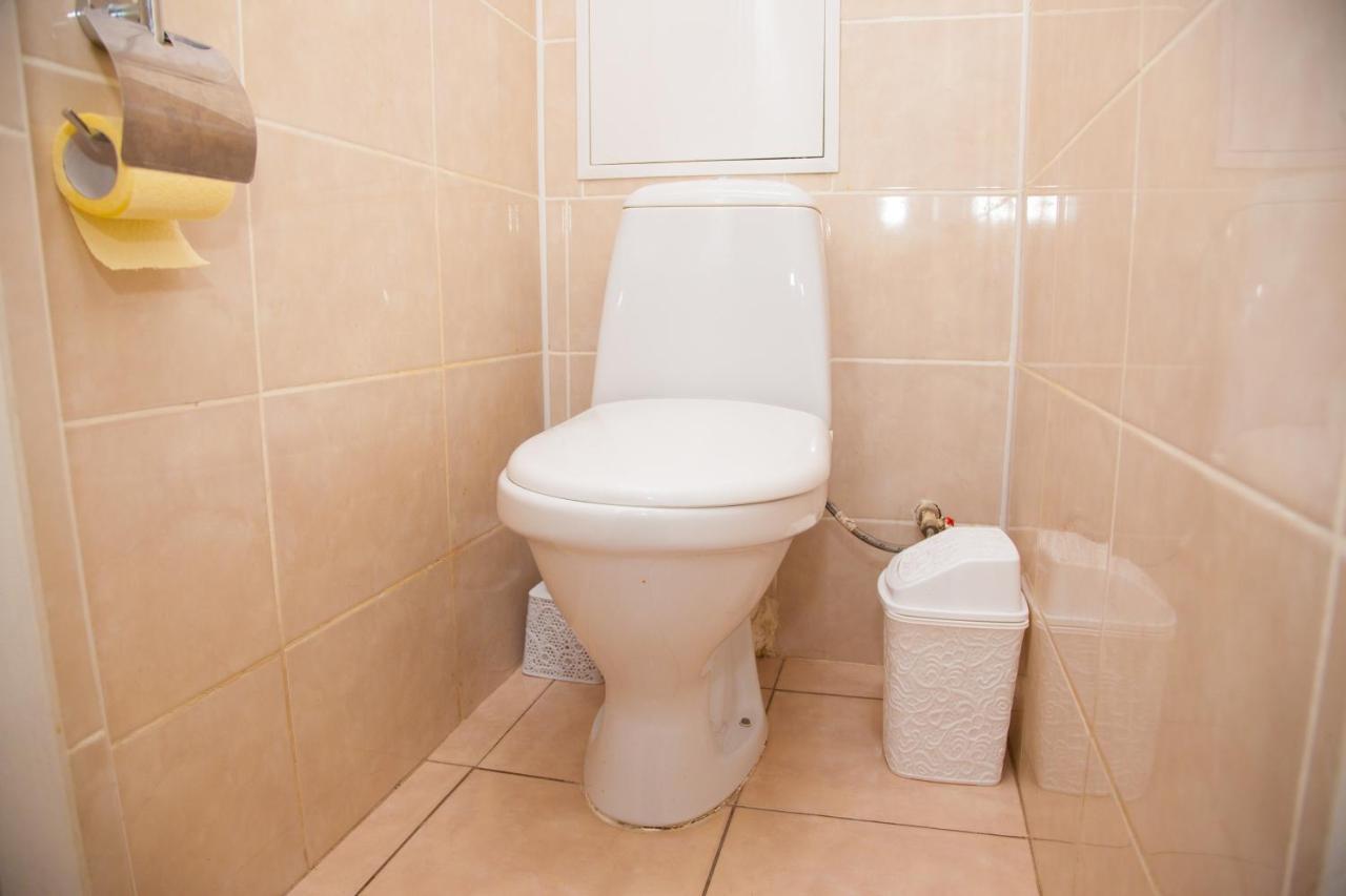 Semi Luxury Apt On Yatsenka 8 Near Intourist Hotel Zaporizhia Exterior photo