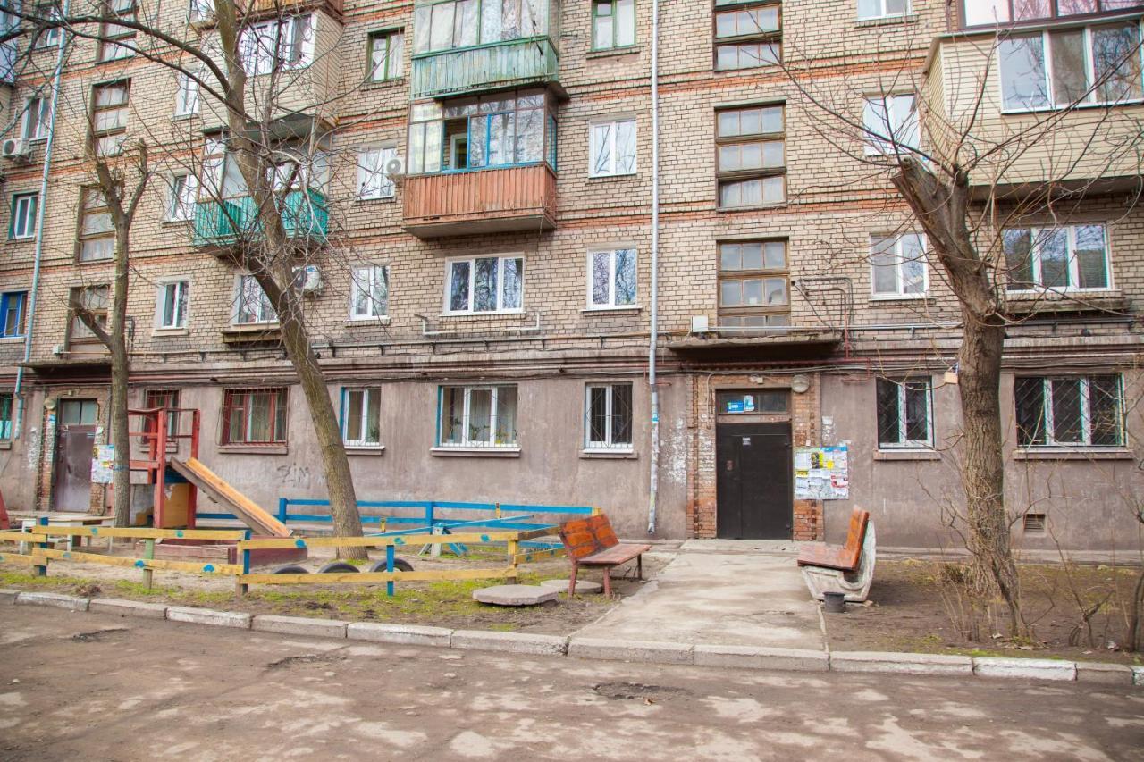 Semi Luxury Apt On Yatsenka 8 Near Intourist Hotel Zaporizhia Exterior photo